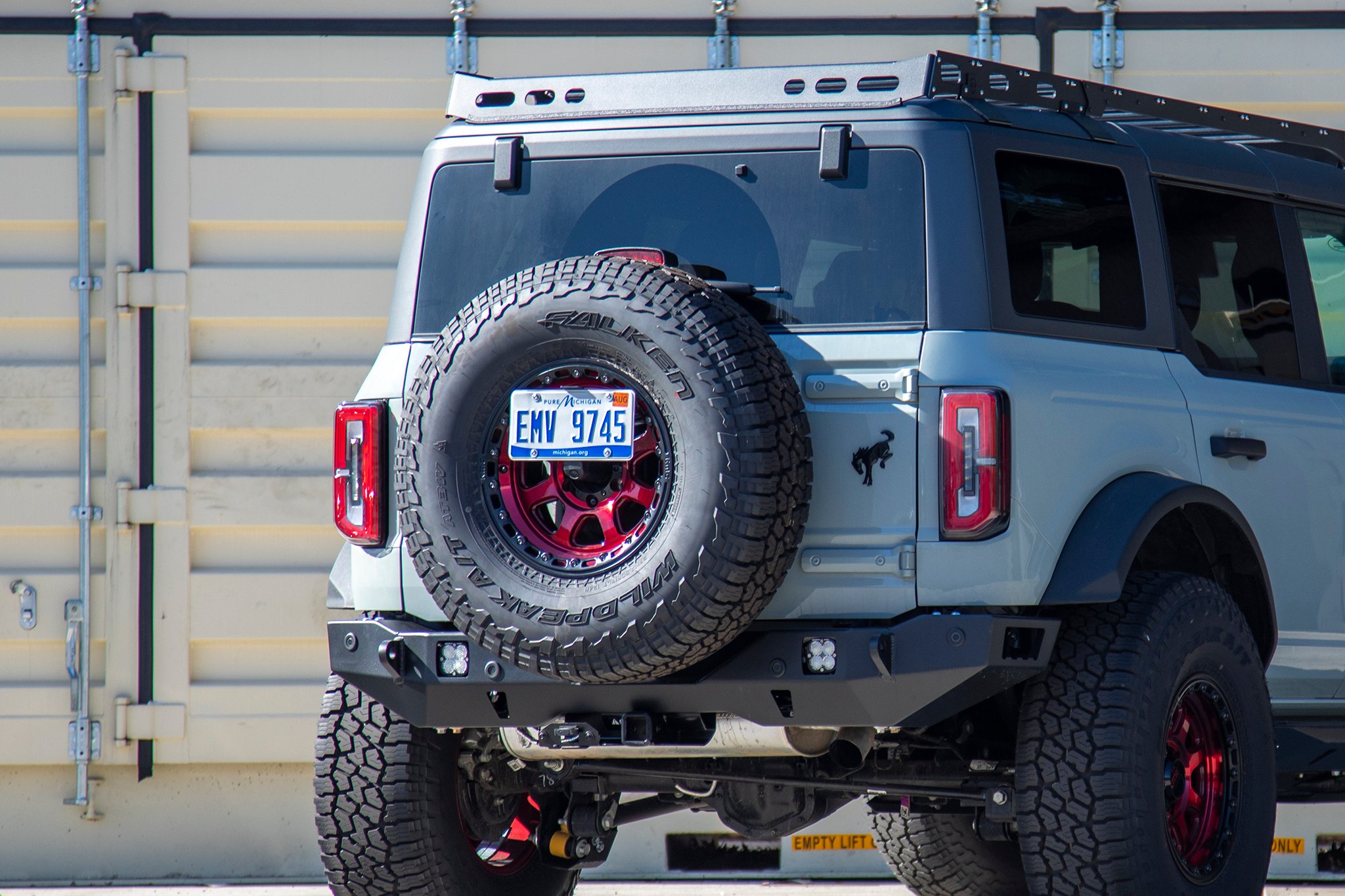 JcrOffroad: Bronco Factory Spare Tire Carrier License Plate Relocation  6th Gen (21+)